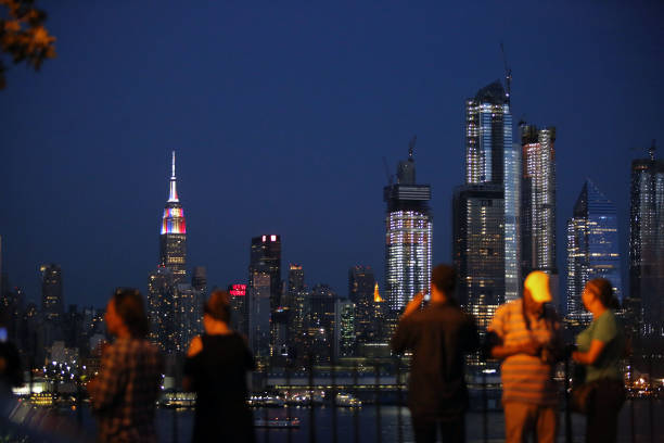 此次危机提 此次危机提