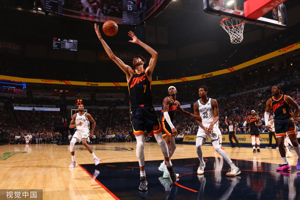 甲赛场上激 甲赛场上激